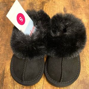 Cat & Jack Toddler Piper Faux Fur Cuff Clog Slippers black Size 5T new